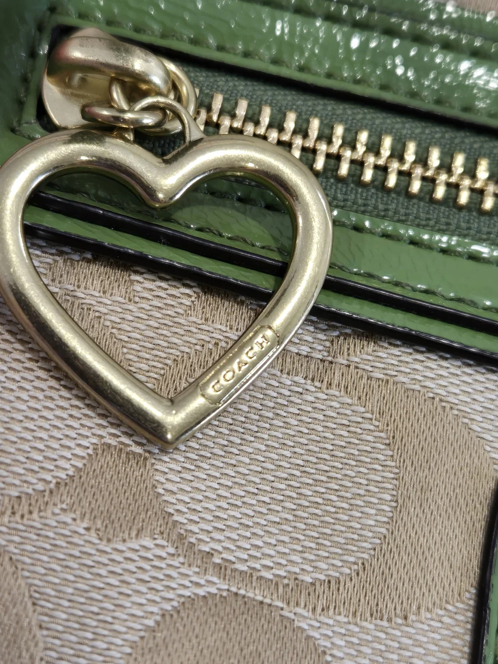 Coach crossbody beige